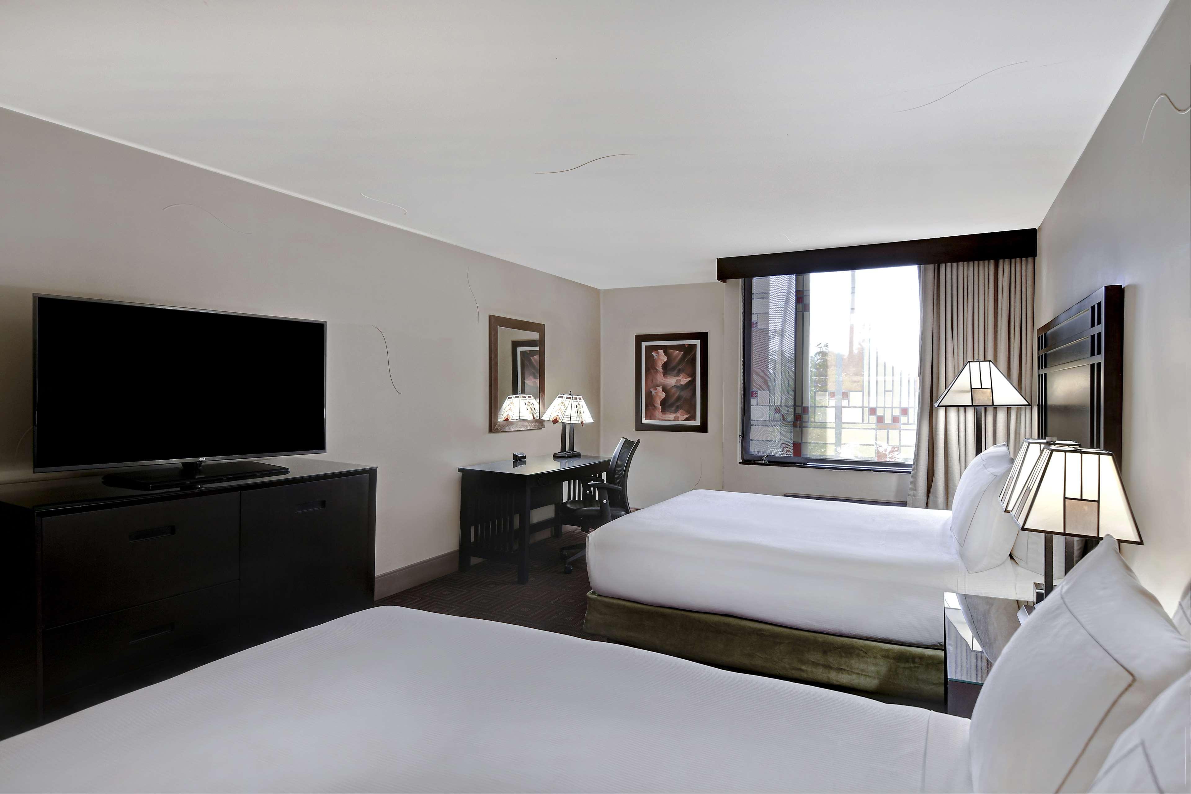 Doubletree By Hilton Phoenix- Tempe Exterior photo