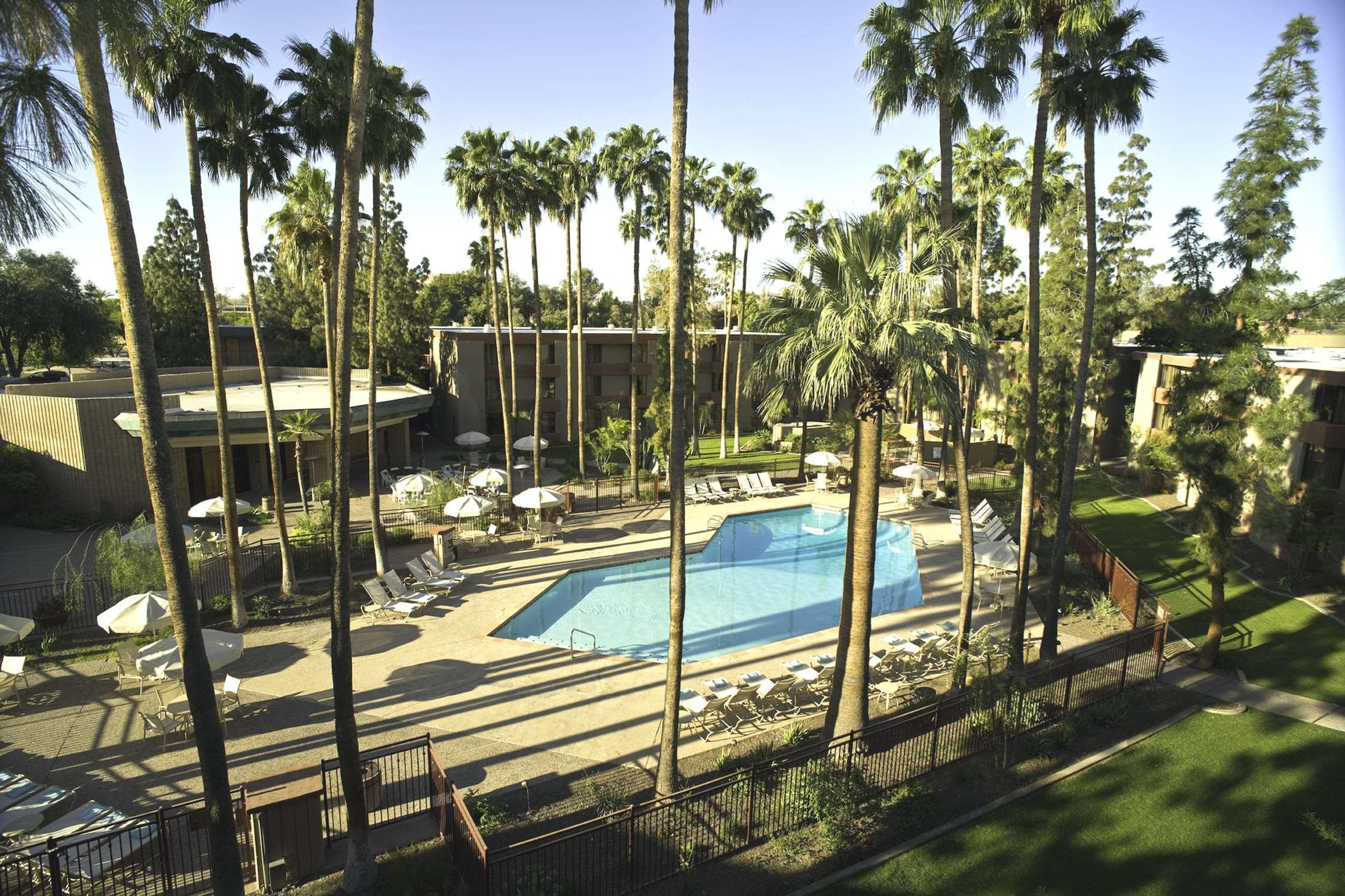 Doubletree By Hilton Phoenix- Tempe Exterior photo