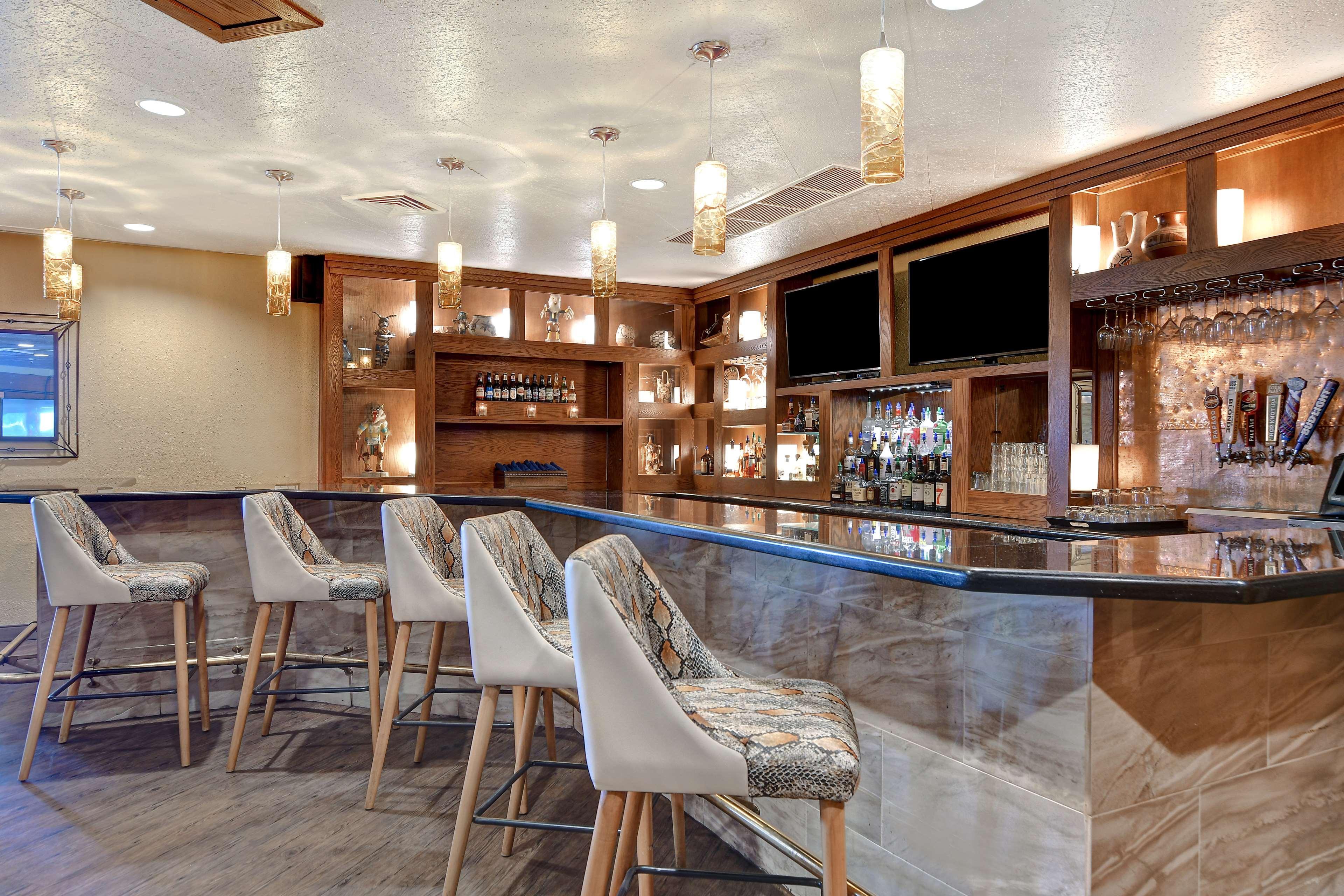 Doubletree By Hilton Phoenix- Tempe Exterior photo