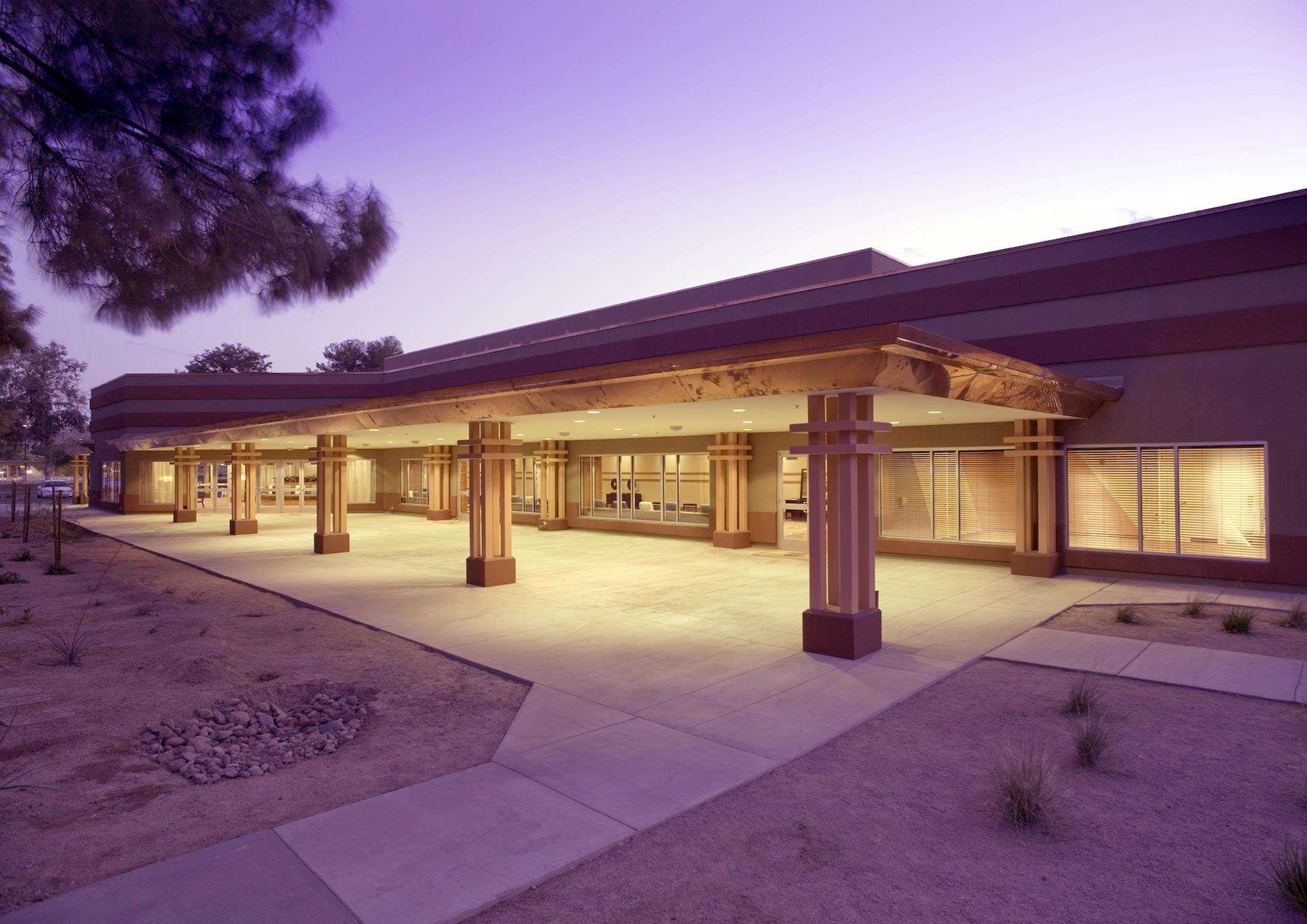 Doubletree By Hilton Phoenix- Tempe Exterior photo